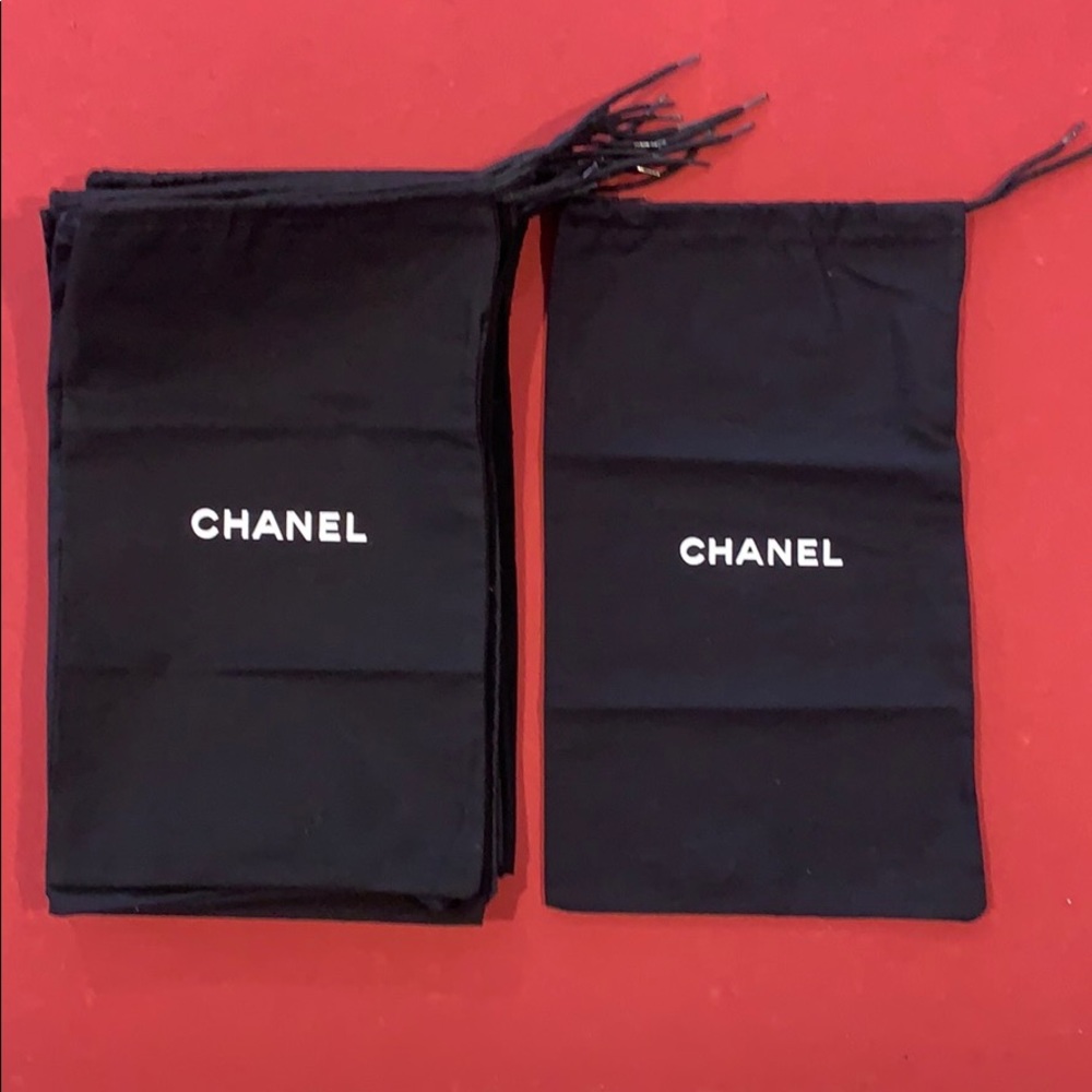 13 CHANEL dust bags
